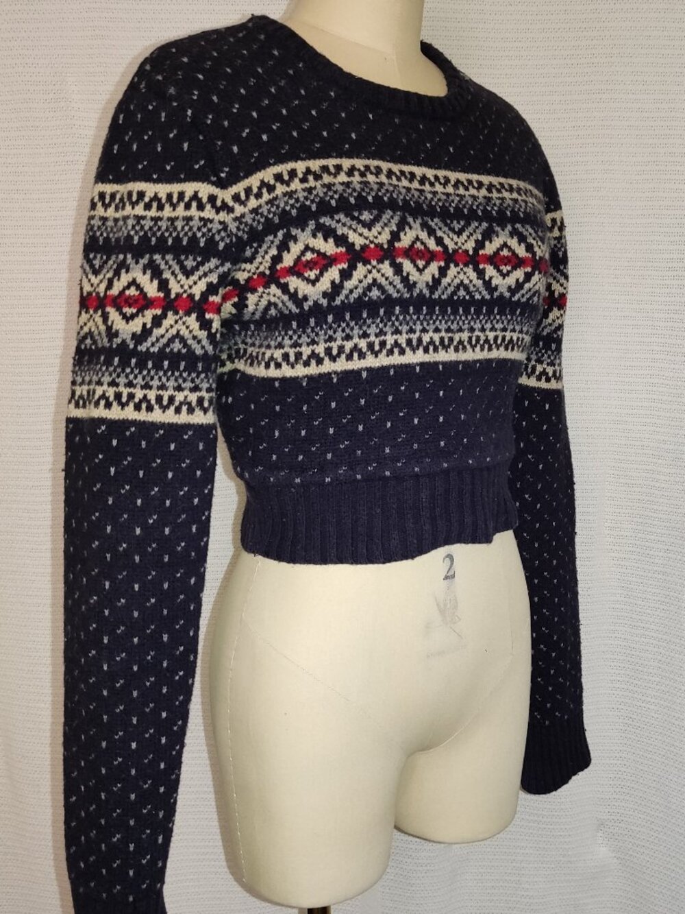 American Eagle Outfitters | Cropped Sweater